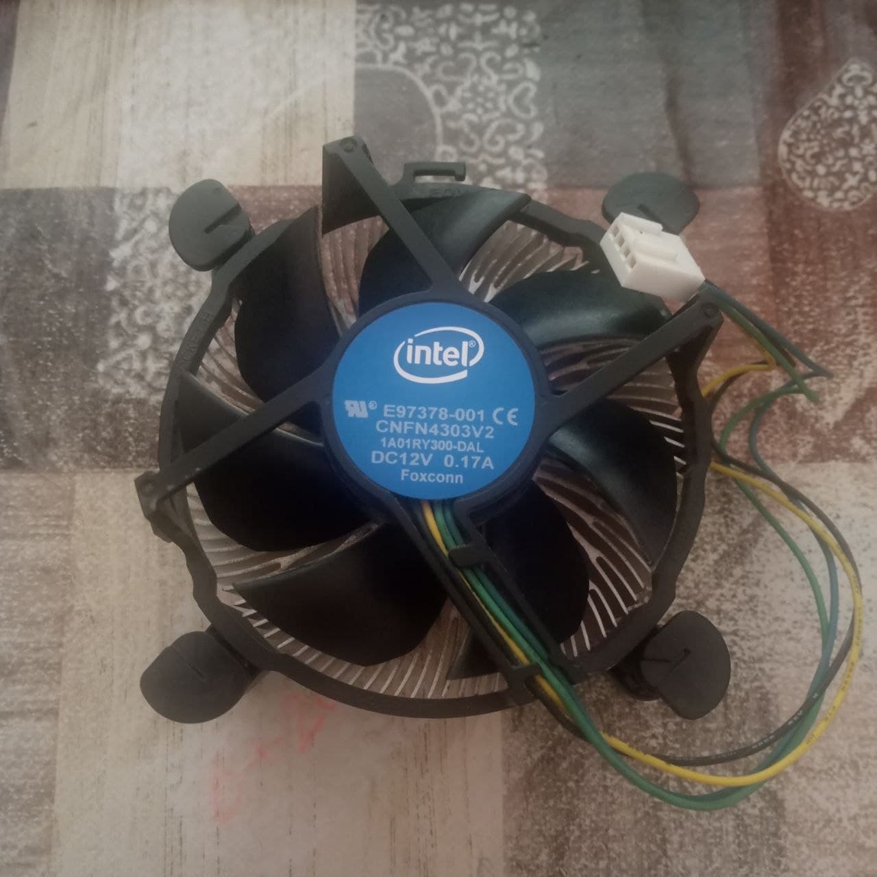مبرد هوائي ستوك intel